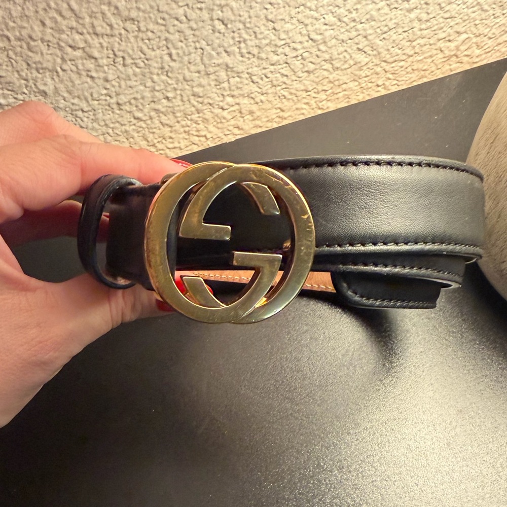 Gucci Black Belt with Gold Logo Buckle